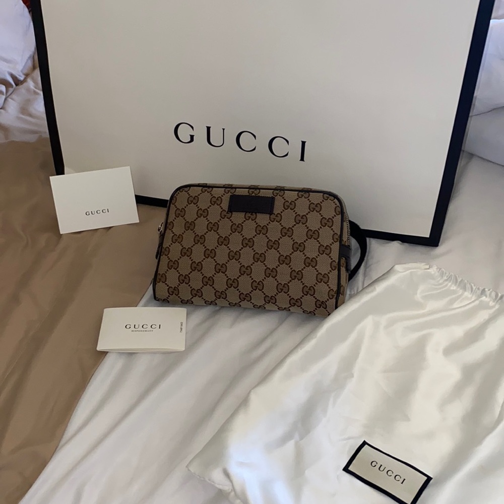 AUTHENTIC GUCCI GG Canvas Belt Bag/Fanny Pack